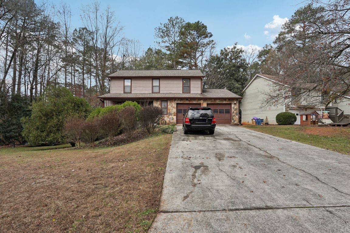 Laurel Mill Dr-S1012-001.jpg