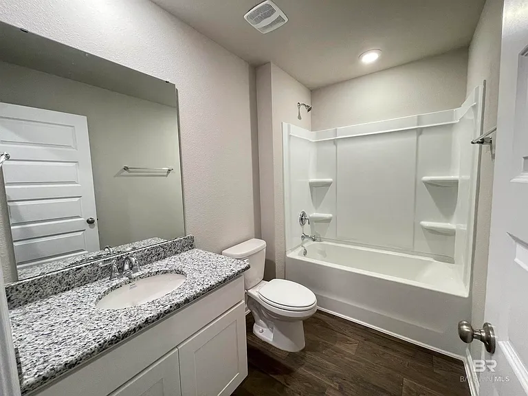 20651 Mercury Dr — Photo 10