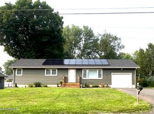 112 Lucia Dr, Pittsfield, MA 01201