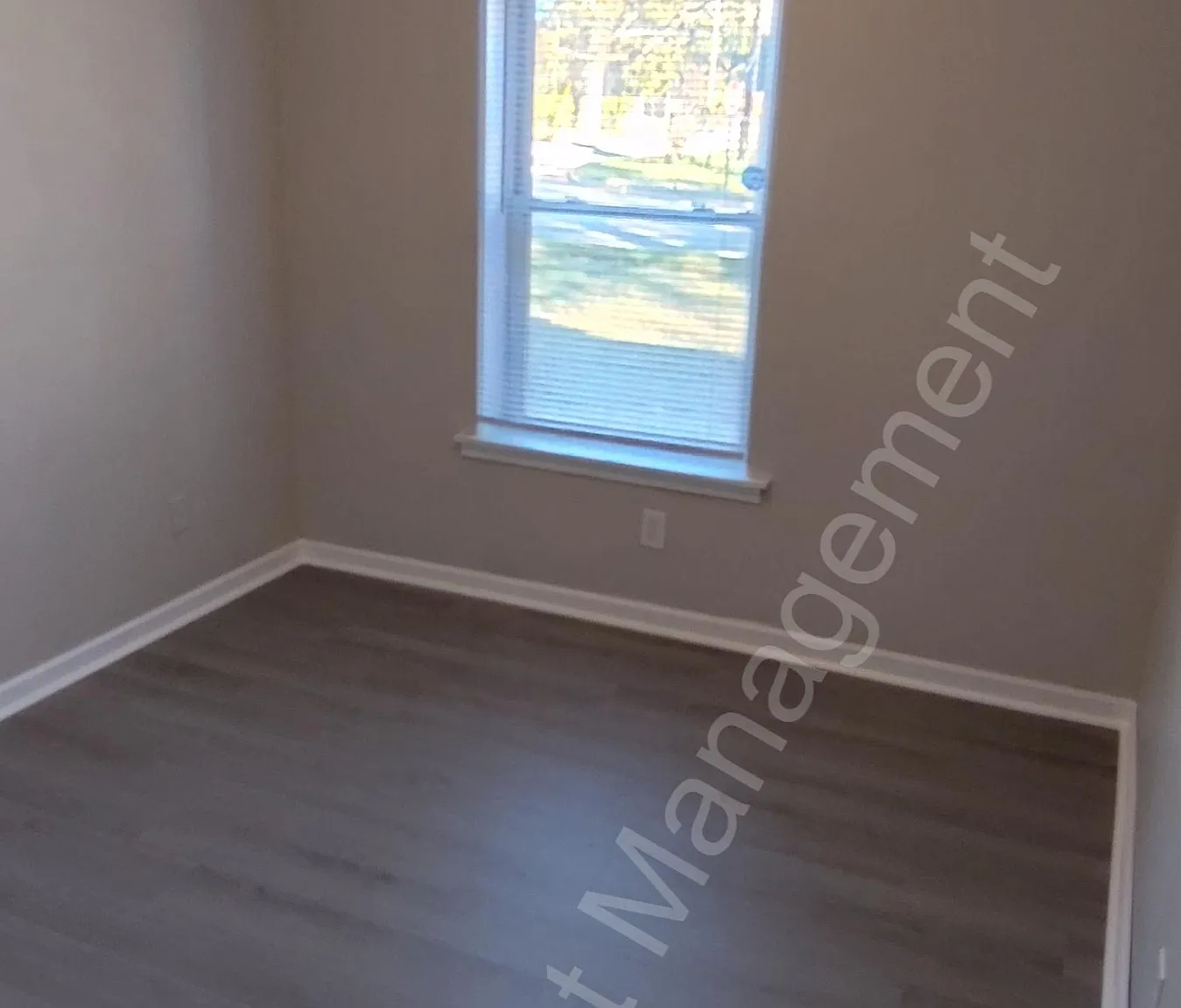 107 Loraine Road - 1 — Photo 3