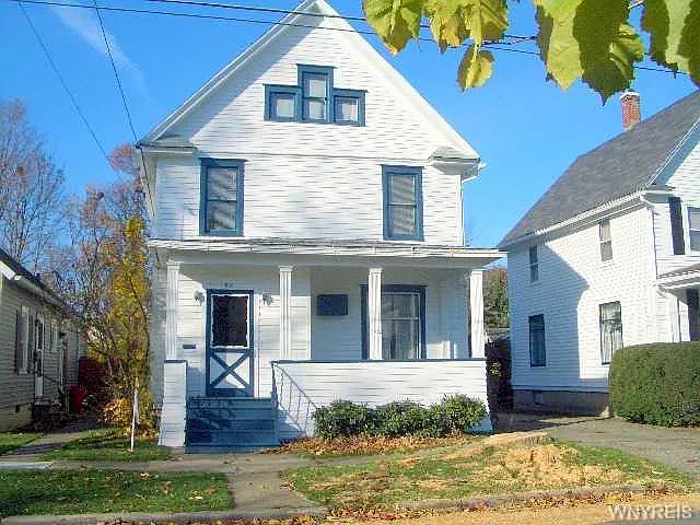 214 S 9th St photo 1