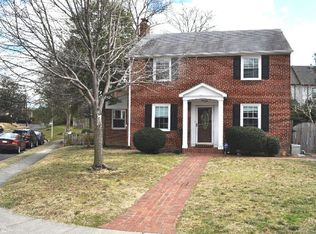 4422 1st Rd S, Arlington, VA 22204