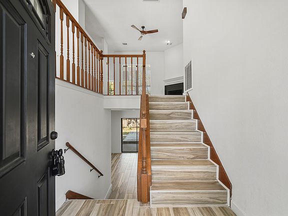 4th image of 12622 Grove Park Dr