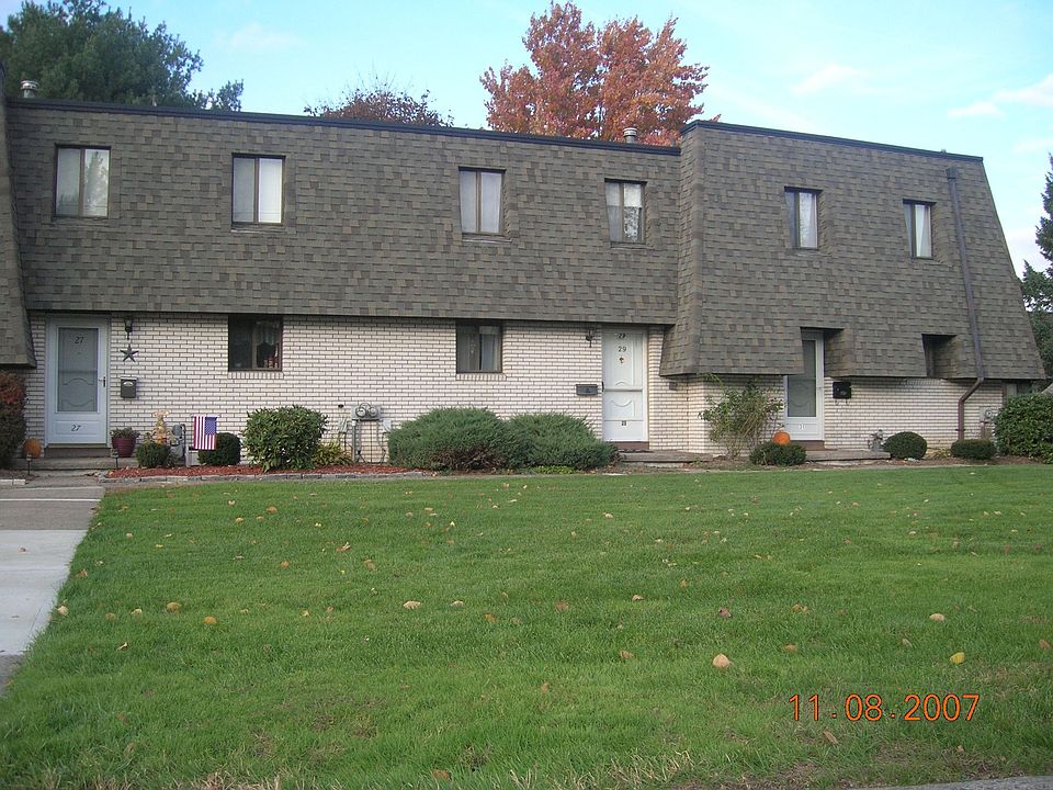 Kitchen overlooks large lawn 