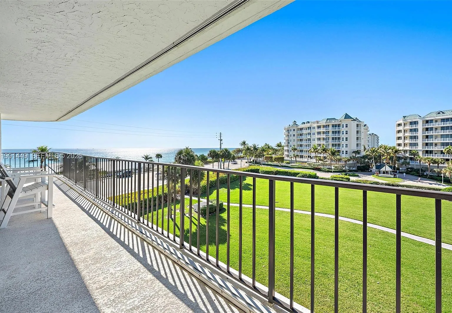 Oceancrest Condo Apts — Photo 4