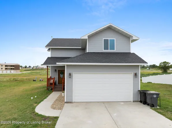 120 Adeline Dr, Stanley, ND 58784