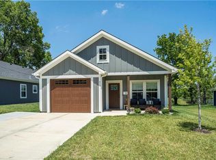 416 E Sea Ave, Independence, MO 64050