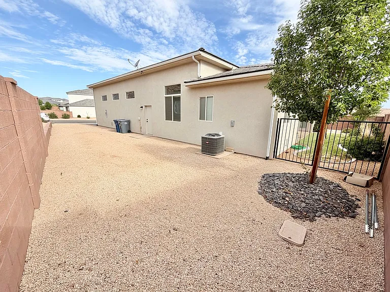 6011 S Bunda Way — Photo 33