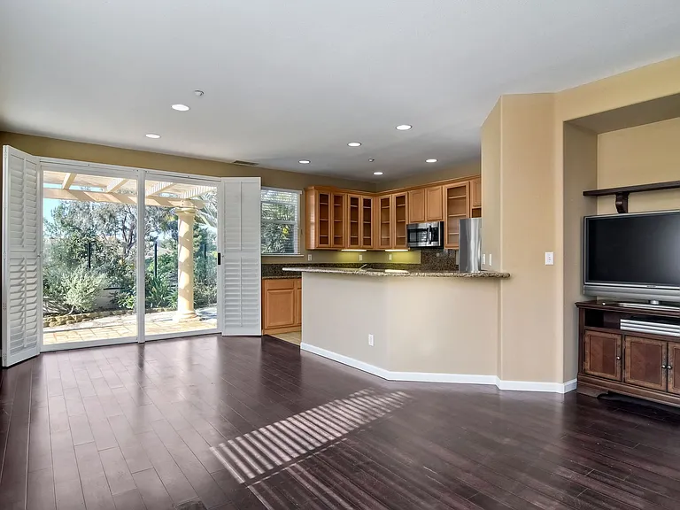 6349 Alexandri Cir — Photo 5
