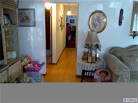 4th image of 6168 Dunrobin Ave