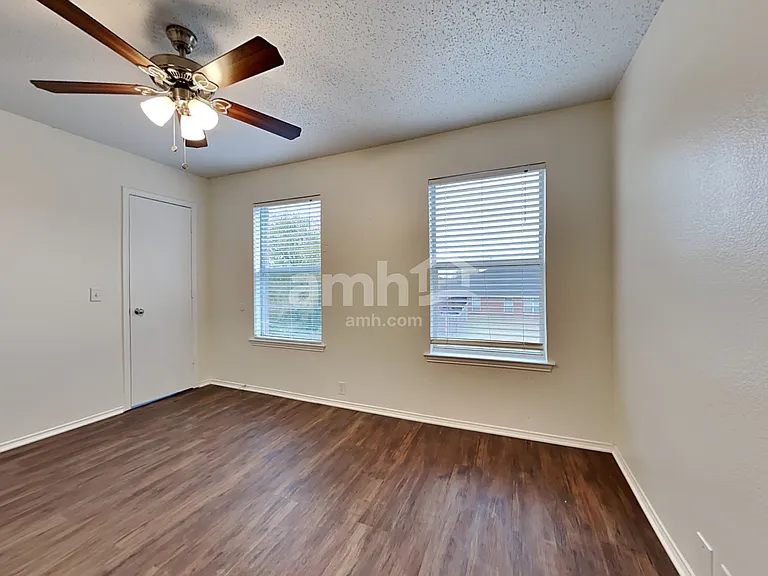 1523 Wavecrest Dr — Photo 16