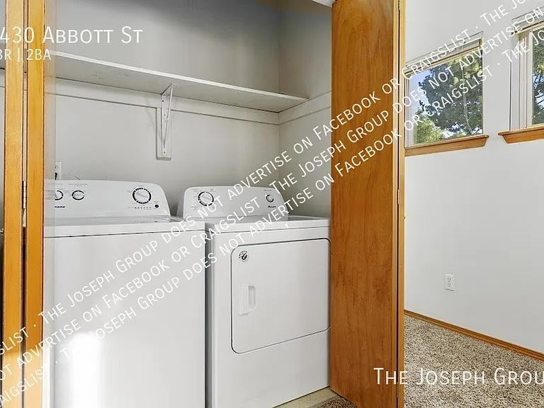 3430 Abbott St — Photo 10