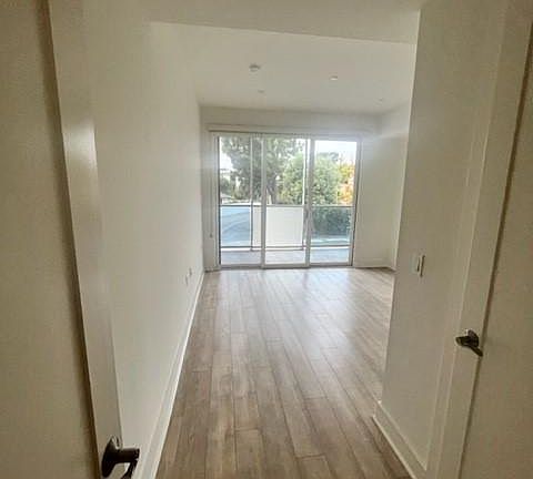 5th image of 1157 S Bundy Dr APT 203