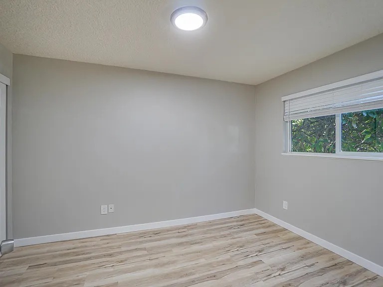 2100-2106 E 5th St #2102 — Photo 19