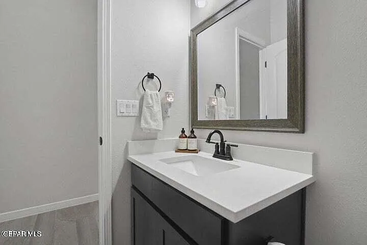 905 Cottage Pl — Photo 18