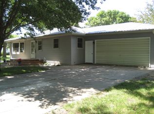 1603 E Linden St, Algona, IA 50511