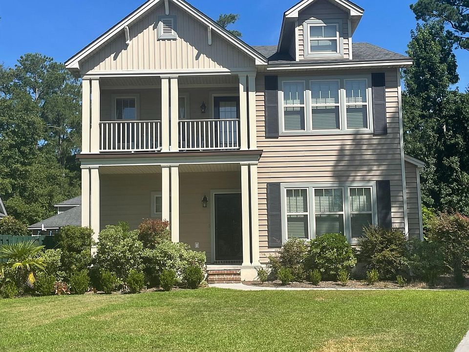 Notice the lovely balcony!