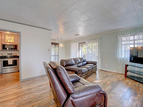 2nd image of 6019 McKinney Dr NE