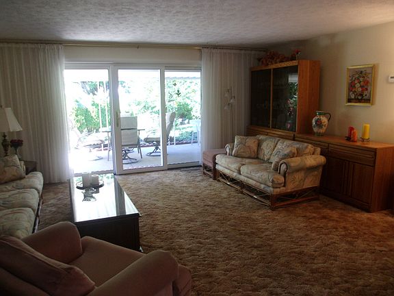 3rd image of 5339 Cranwell Cir