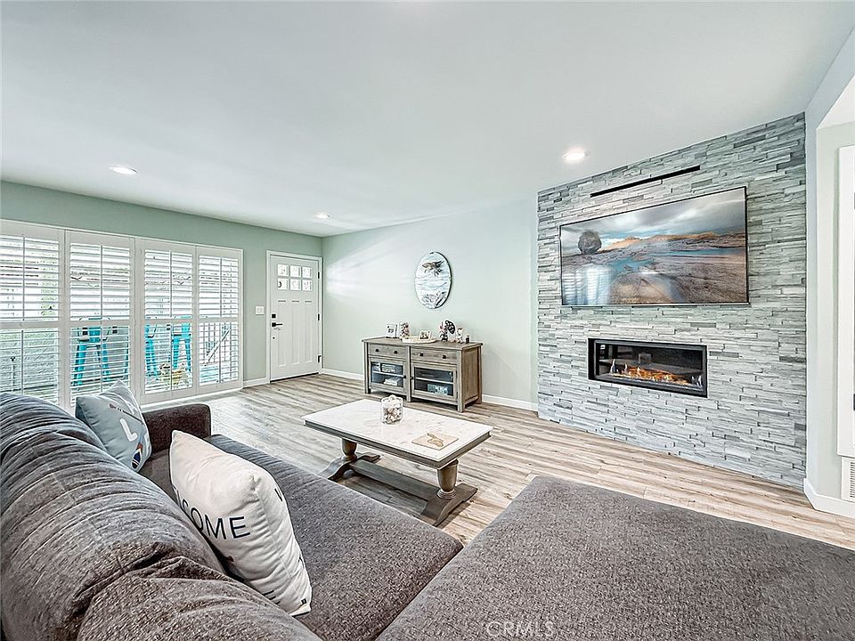 1st image of 3627 Summershore Ln