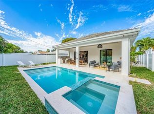 770 97th Ave N, Naples, FL 34108