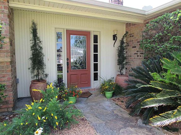 3rd image of 8525 Evangeline Dr