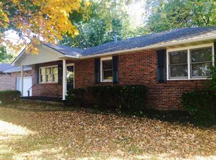 806 E 17th St, Mountain Grove, MO 65711