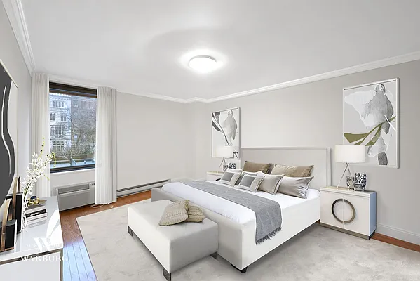 Sold by Warburg | media 3