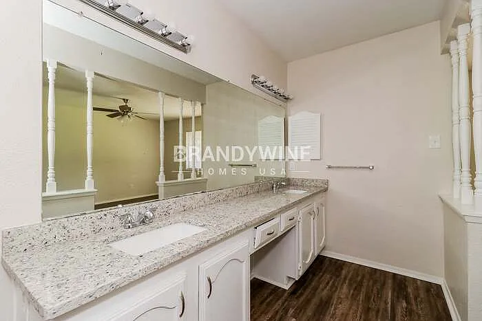 802 Edgemont Dr — Photo 15