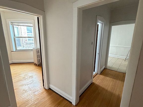 5th image of 7665-69 N Sheridan Rd #7701-15