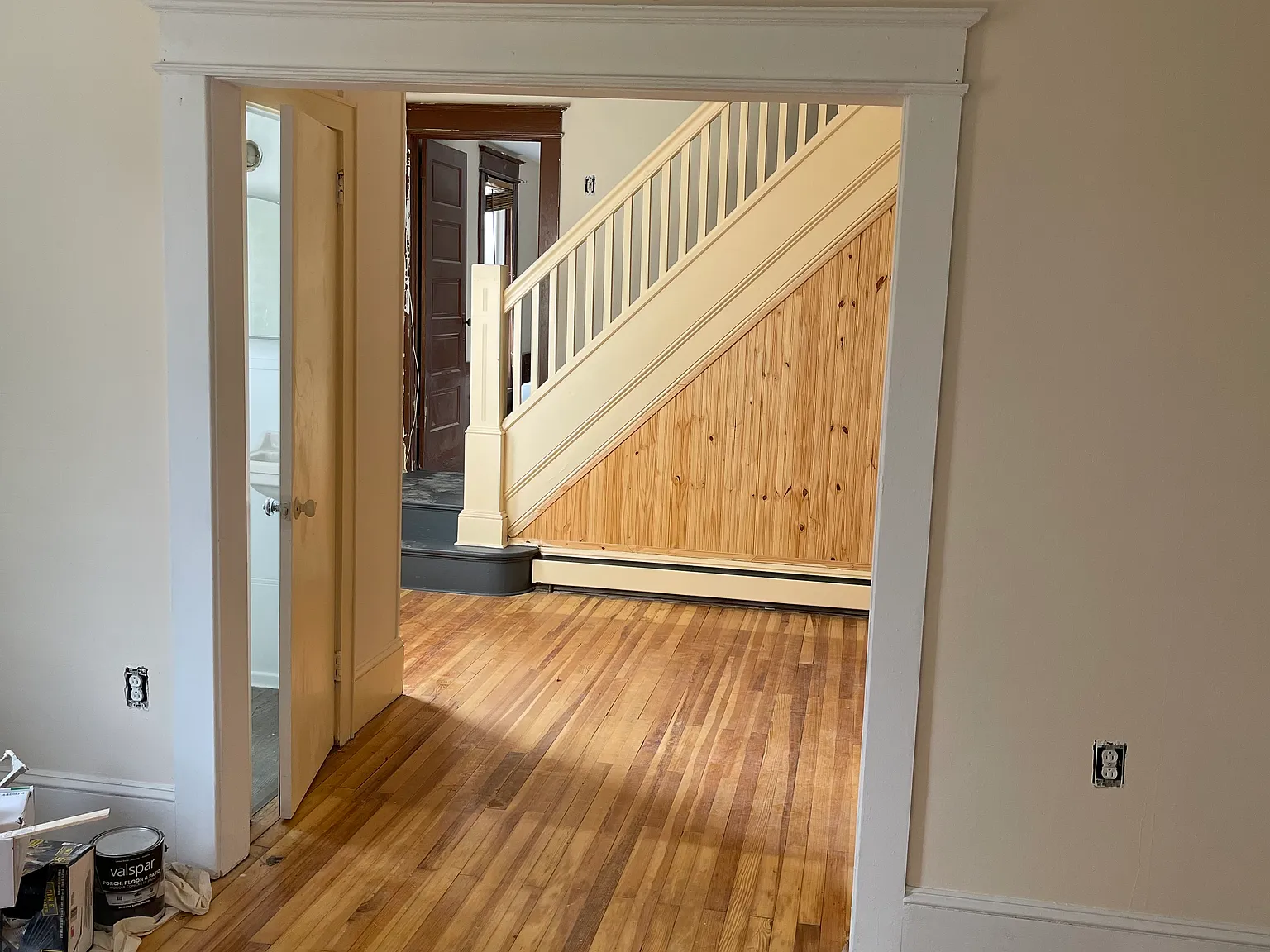 3 bed, 1.5 bath, 1200 sqft, $1,400 — Photo 3