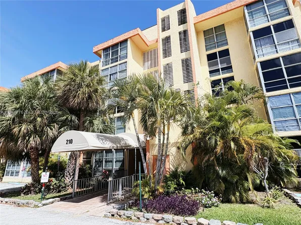 210 172nd St APT 333, Sunny Isles Beach, FL 33160