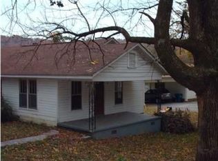 1237 Dry Valley Rd, Rossville, GA 30741