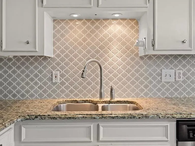 6026 Cambridge Dr — Photo 14