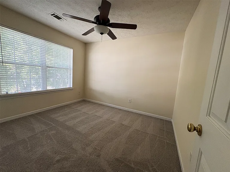 1863 Skylar Leigh Dr — Photo 16