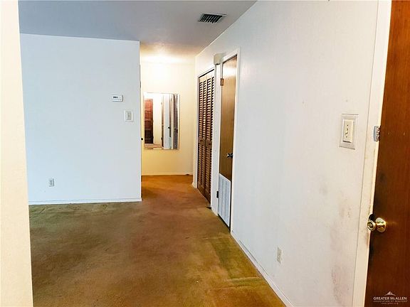 3rd image of 1709 W Gastel Cir
