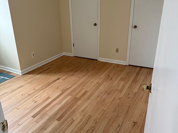 4th image of 240 S Main St APT 4