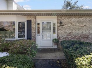 Wethersfield Commons, Warwick, RI 02886