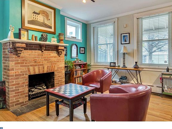 5th image of 1318 W 9th St