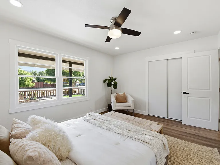 641 Toyon Ave — Photo 9