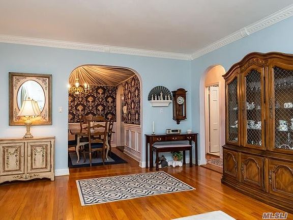 4th image of 32 Hamilton Pl APT H2