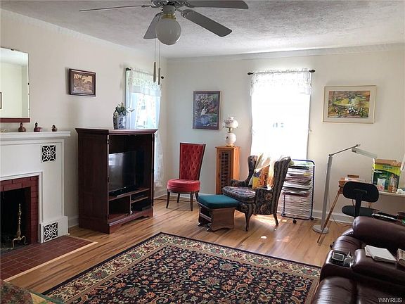 4th image of 84 Brooklyn St