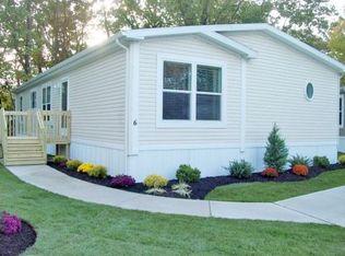 6 Muskrat Pl, Whiting, NJ 08759