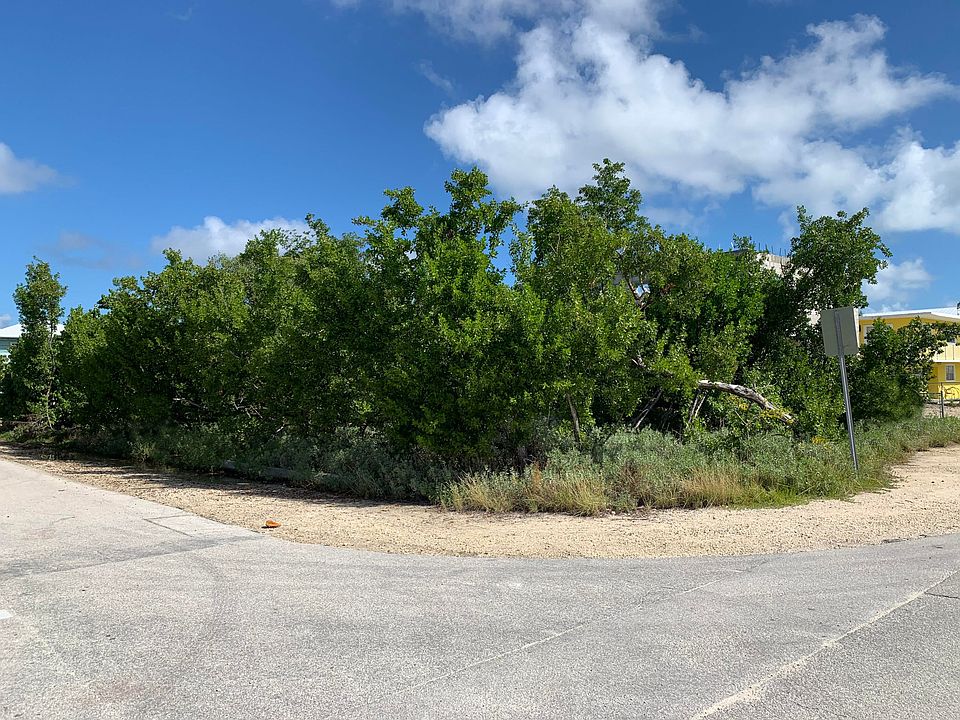 2nd image of 0 Seagate Blvd