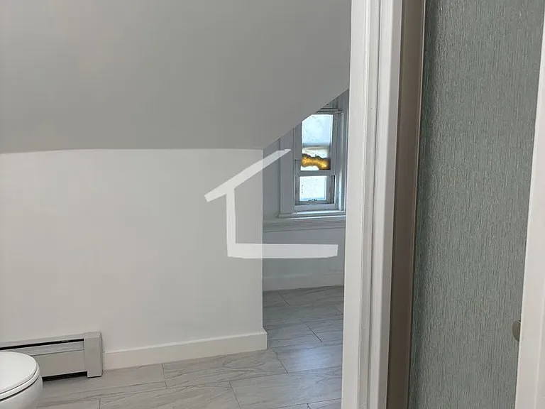 24 Armington St #2 — Photo 11
