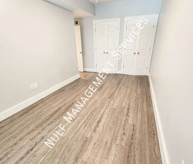 4552 Penn Ave #2 — Photo 6