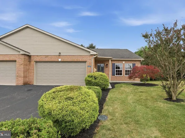 23 Homestead Dr, Greencastle, PA 17225