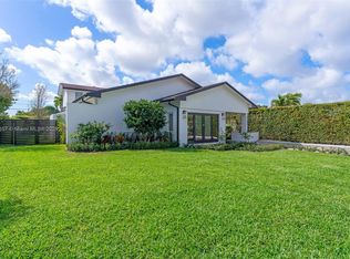 8350 SW 43rd Ter, Miami, FL 33155