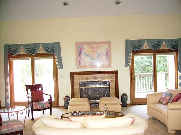 2nd image of 4766 Chapelridge Dr