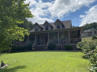 156 Pheasant Dr, Pikeville, KY 41501